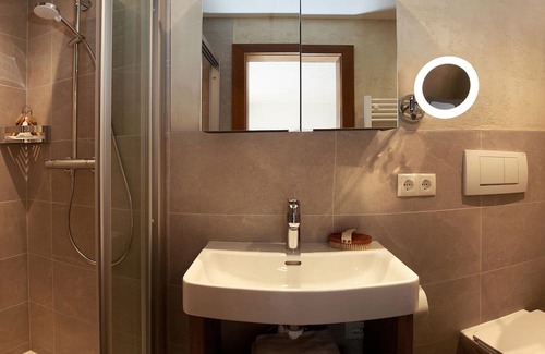 Prutz Apartment | Der Ballhaushof - Family-Friendly Getaway in Scenic Countryside