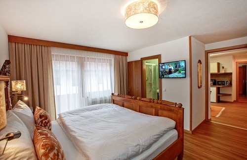 Prutz Apartment | Der Ballhaushof - Family-Friendly Getaway in Scenic Countryside