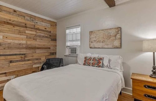 Provo House | Convenient Stay Near Provo Airport with Pet-Friendly Perks