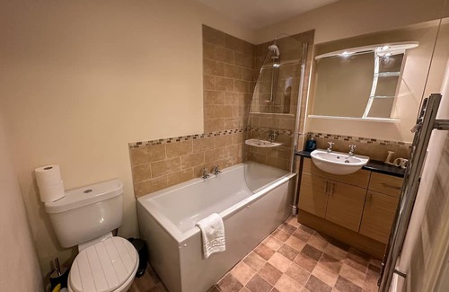 Stamford House | Discover Rooftop Barn @ Stamford with Modern Kitchen Amenities