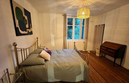 Trentemoult House | Relaxing Getaway by the Serene Loire River