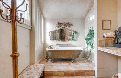Sutter Creek Villa | Inviting Home in Sutter Creek - Walk to Wineries & More!