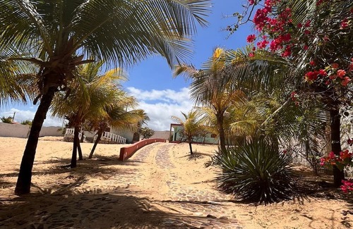 Canoa Quebrada Ski Chalet | Ocean View Retreat at Residencial Akronos with Spa & Kitchen