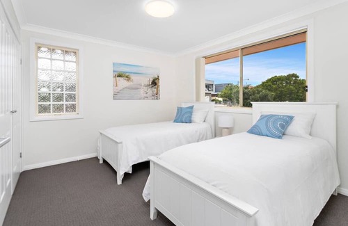 Shell Cove House | Escape to Killalea National Park,short stroll to beach with a Nature reserve