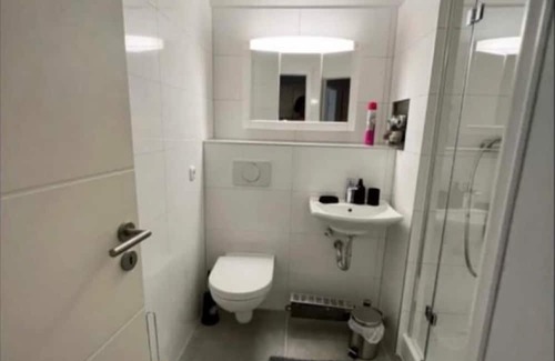 Neuehrenfeld Apartment | Convenient Apartment Köln City with Breakfast & Family-Friendly