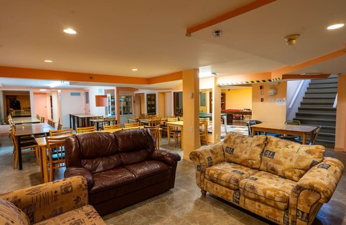 Mauricie Apartment | Discover 235 Veranda: Family-Friendly Retreat Awaits