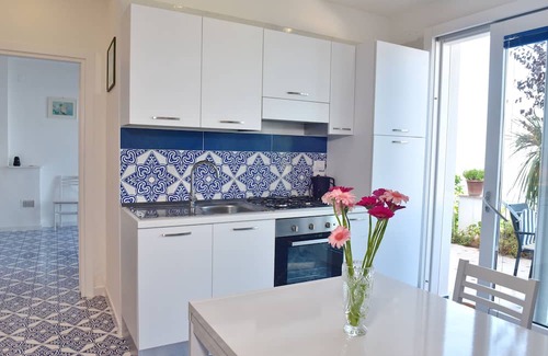 Giungano Apartment | Scenic Ferienwohnung Felice 3 with Ocean Views and Terrace
