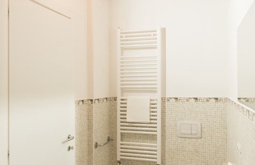 Kosice Old Town Apartment | Cozy Loft on Hlavna with Two Bathrooms & Child-Friendly