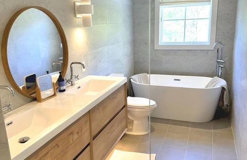 Quogue House | Discover Quogue's New 6BR Summer Getaway for Families