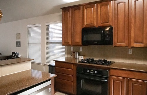 Cedar Hill House | Tranquil Retreat in Cedar Hill with Family-Friendly Amenities