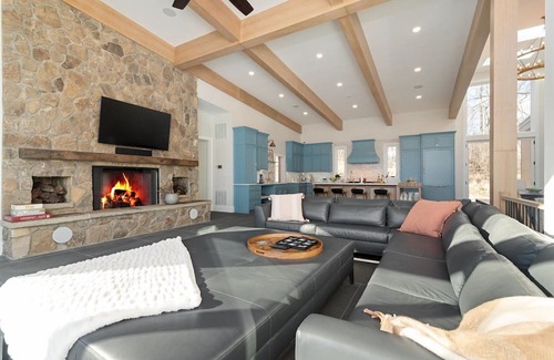 Martinsburg House | Riverside Retreat on the Potomac with Family-Friendly Amenities