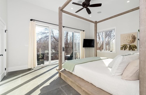 Martinsburg House | Riverside Retreat on the Potomac with Family-Friendly Amenities