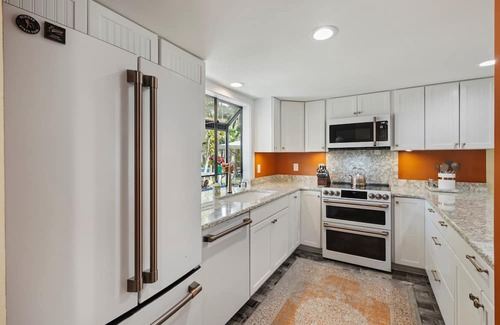 Ocean Ridge Villa | Experience A&J Hideaway: Golf Course Views & Relaxing Lagoon