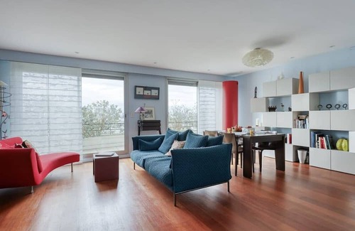 Saint-Mande Apartment | Inviting Flat with Rooftop Terraces - St Mandé