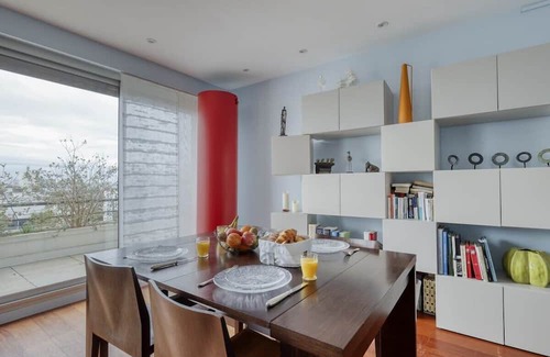 Saint-Mande Apartment | Inviting Flat with Rooftop Terraces - St Mandé