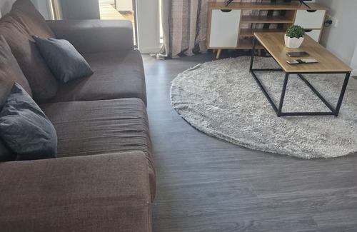 Papatoetoe House | Explore the Mini Mansion: Family & Pet-Friendly Retreat