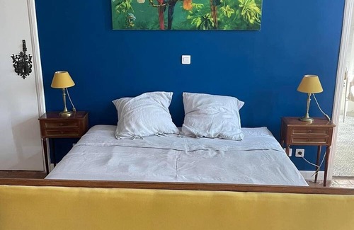 Cruzy Villa | Inviting Gîte with Pool Near Narbonne and Béziers