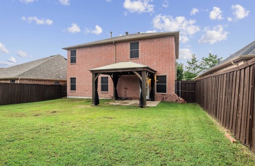 Little Elm House | Experience Comfort at White Rose Manor - Pet Friendly Retreat