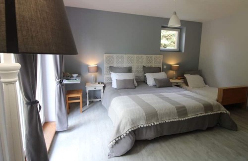 Saulcy-sur-Meurthe Bed & Breakfast | Comfortable Studio Flat in Saulcy-sur-Meurthe with Hot Tub
