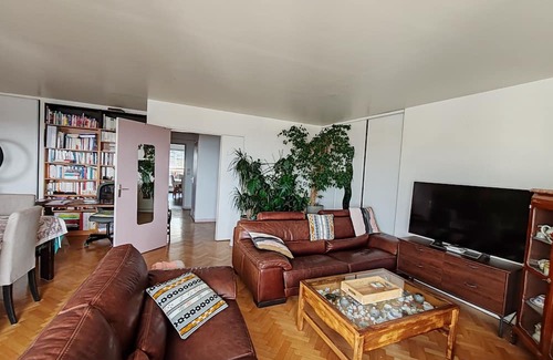 Combat Apartment | Elegant T6 Duplex in Paris with Panoramic Views & Spa