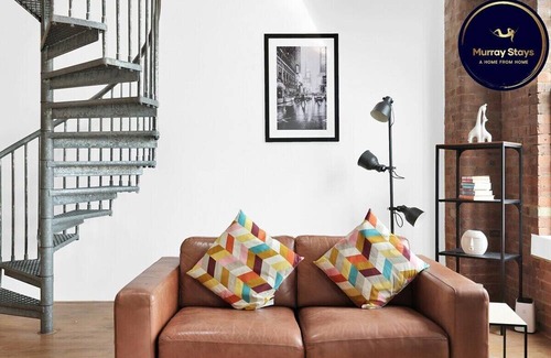 Bromley South Apartment | Large Industrial Style 2 Bedroom Flat!