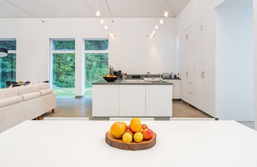 Roscoe House | Inviting Double Pavilion House in Roscoe with Hiking Access