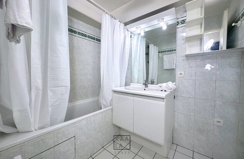 Lognes Apartment | Modern Apartment Near Disneyland & Paris - Family Friendly