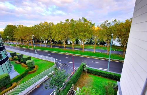 Bezons Apartment | Scenic River Views with Family-Friendly Amenities in Paris