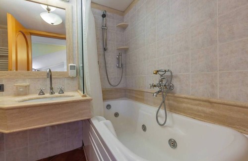 Settecamini Condo | Relaxing Getaway at Vrbo Property with Spa and Hot Tub