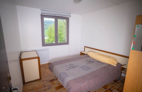 Lacaune Apartment | Convenient Apartment Just 5 Minutes from Hot Springs