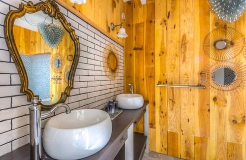 Portets Cottage | Cozy Vrbo Property with Pool and Ocean View