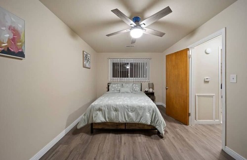 Shelby Township Apartment | Cozy 1 Bedroom Apartment with Kitchen & Breakfast in Shelby