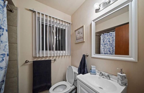 Shelby Township Apartment | Cozy 1 Bedroom Apartment with Kitchen & Breakfast in Shelby