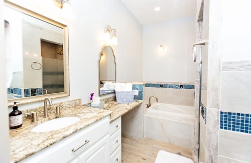 Falls County House | Tranquil Retreat in Central Texas with Pet-Friendly Comfort