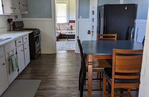 Robinson House | Comfortable 3 Bedroom Home Just Steps from the Square