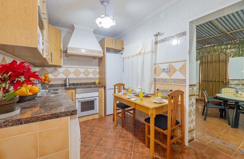 Puerto de la Torre Cottage | Escape to Cubo's Casa Rural Malaga with Private Pool & Spa