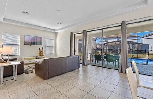 Haines City House | Spacious 6 Bedroom Villa at Balmoral Resort, Near Disney