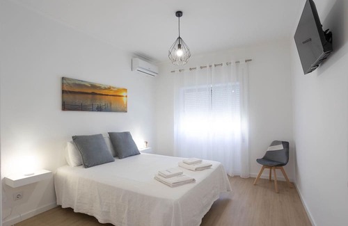 Castelo Branco Apartment | MY DREAM APARTAMENTO 130M2 REGIAO CENTRO 3 QUARTOS / 2 CASAS BANHOS TOTAL 8 P.