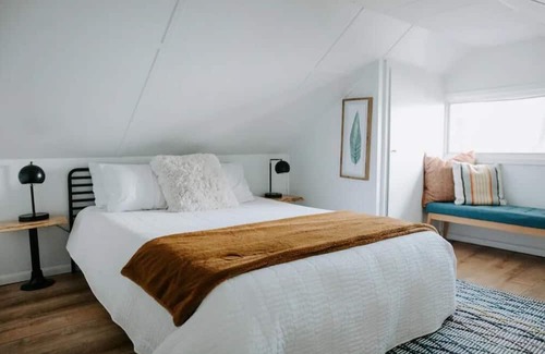 Big Lake Cabin | Family-Friendly Lake Retreat at Loondocks MN
