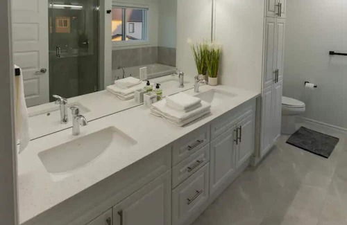 London House | Ideal Dream Home for Families with Top Guest Ratings