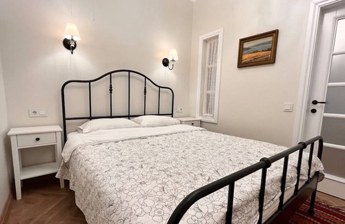 Bouvet Island House | Discover Cozy Apartments Near Svvir-Aveny