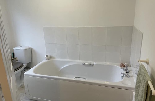 Llanfarian Apartment | Enjoy Cardigan Bay: Family-Friendly Apartment Retreat