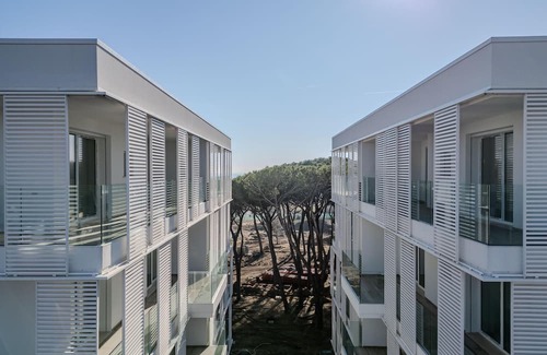 Jesolo Pineta Apartment | JL Blu Resort: 3rd Floor Retreat with Ocean Views