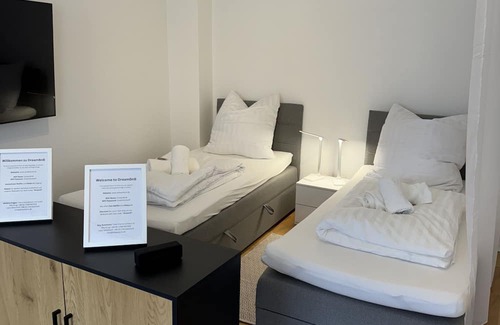 Mitte Apartment | Cozy Apartment for 4 in the Heart of the City