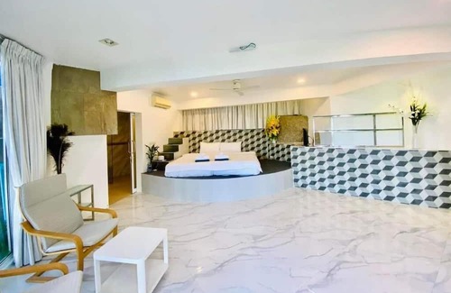 Chaweng City Center Villa | Relax at Samui Sky Pool Villa with Oceanfront Views