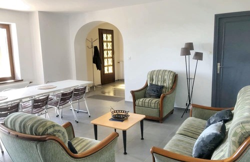 Saint-Etienne-des-Oullieres House | Spacious Retreat for 10 with Terrace in Saint-Étienne-des-Oullières