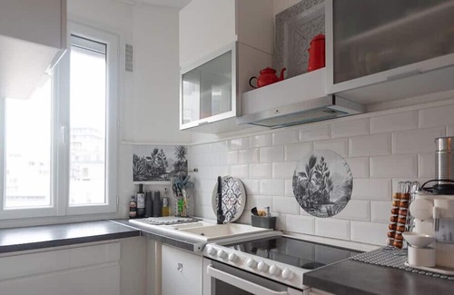 Gare Apartment | Cozy 45 m² Apartment Steps from the Vibrant Asian Quarter