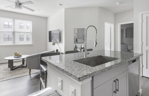 Spring Branch East Apartment | Modern Apartment with Kitchen in Prime Location