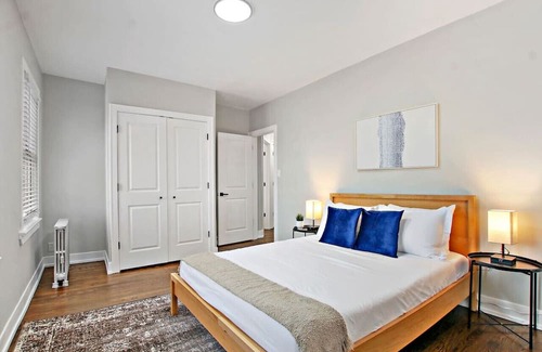 Evanston Apartment | Family-Friendly 2BR Apartment in Vibrant Chicago