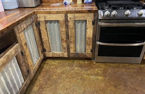Cason Other | Spacious Barndominium with Gym for 9 Guests - Top Rated!